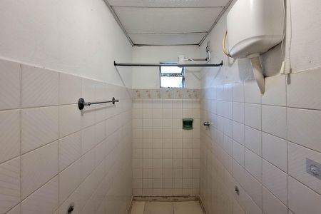 Casa para alugar com 40m², 1 quarto e 1 vaga Casa para alugar com 40m², 1 quarto e 1 vagaBanheiro
