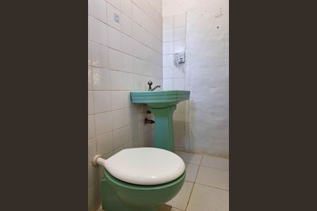 Casa para alugar com 40m², 1 quarto e 1 vaga Casa para alugar com 40m², 1 quarto e 1 vagaBanheiro
