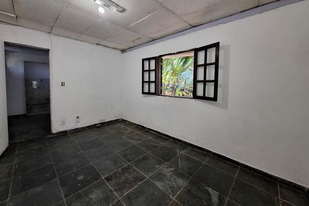 Quarto 1 de casa para alugar com 1 quarto, 40m² em Engenho do Mato, Niterói