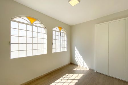 Apartamento à venda com 84m², 3 quartos e 2 vagas Apartamento à venda com 84m², 3 quartos e 2 vagasSuite