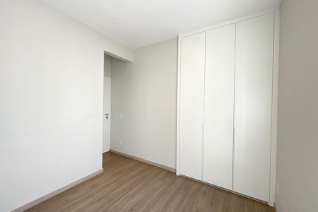 Apartamento à venda com 84m², 3 quartos e 2 vagas Apartamento à venda com 84m², 3 quartos e 2 vagasQuarto 3