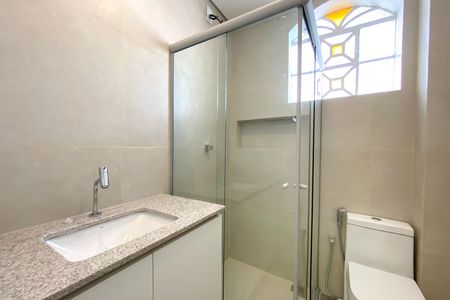 Apartamento à venda com 84m², 3 quartos e 2 vagas Apartamento à venda com 84m², 3 quartos e 2 vagasBanheiro