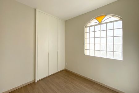 Apartamento à venda com 84m², 3 quartos e 2 vagas Apartamento à venda com 84m², 3 quartos e 2 vagasQuarto 3