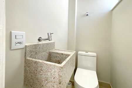 Lavabo da Sala de apartamento à venda com 3 quartos, 84m² em Cidade Nova, Belo Horizonte