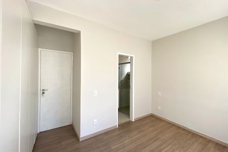 Apartamento à venda com 84m², 3 quartos e 2 vagas Apartamento à venda com 84m², 3 quartos e 2 vagasSuite