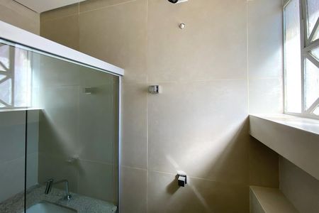 Banheiro da Suíte 1 de apartamento à venda com 3 quartos, 84m² em Cidade Nova, Belo Horizonte