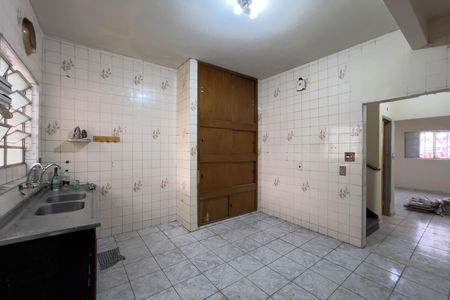Casa à venda com 90m², 3 quartos e sem vaga Casa à venda com 90m², 3 quartos e sem vagaCozinha
