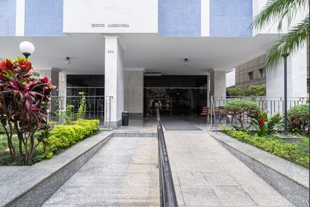 Apartamento à venda com 112m², 3 quartos e 1 vaga Apartamento à venda com 112m², 3 quartos e 1 vagaÁrea comum - Entrada do Edifício