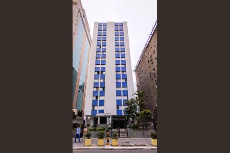 Apartamento à venda com 112m², 3 quartos e 1 vaga Apartamento à venda com 112m², 3 quartos e 1 vagaFachada