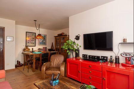 Apartamento à venda com 112m², 3 quartos e 1 vaga Apartamento à venda com 112m², 3 quartos e 1 vagaSala