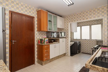 Apartamento à venda com 112m², 3 quartos e 1 vaga Apartamento à venda com 112m², 3 quartos e 1 vagaCozinha