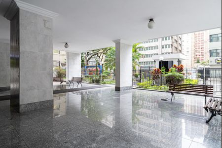 Apartamento à venda com 112m², 3 quartos e 1 vaga Apartamento à venda com 112m², 3 quartos e 1 vagaÁrea comum - Entrada do Edifício