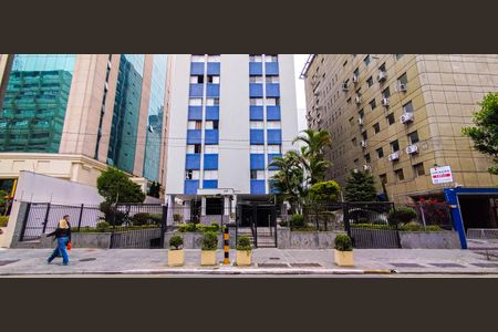 Apartamento à venda com 112m², 3 quartos e 1 vaga Apartamento à venda com 112m², 3 quartos e 1 vagaFachada