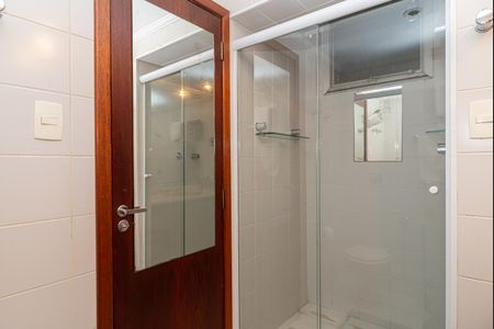 Apartamento à venda com 112m², 3 quartos e 1 vaga Apartamento à venda com 112m², 3 quartos e 1 vagaBanheiro 2