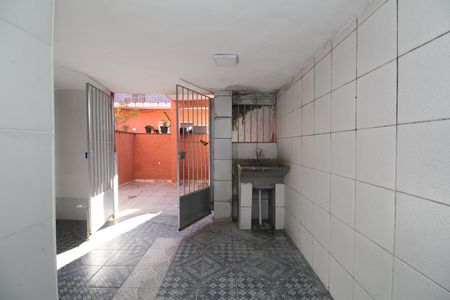 Casa para alugar com 50m², 1 quarto e sem vagaÁrea de Serviço