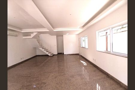 Foto 06 de casa para alugar com 5 quartos, 260m² em Recreio dos Bandeirantes, Rio de Janeiro