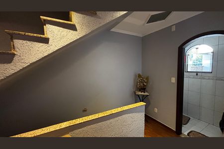 Casa à venda com 118m², 4 quartos e 4 vagas Casa à venda com 118m², 4 quartos e 4 vagasSala