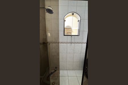 Casa à venda com 118m², 4 quartos e 4 vagas Casa à venda com 118m², 4 quartos e 4 vagasBanheiro