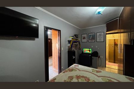 Casa à venda com 118m², 4 quartos e 4 vagas Casa à venda com 118m², 4 quartos e 4 vagasSuite