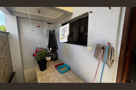Casa à venda com 118m², 4 quartos e 4 vagas Casa à venda com 118m², 4 quartos e 4 vagasÁrea de Serviço