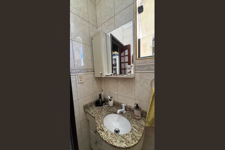Casa à venda com 118m², 4 quartos e 4 vagas