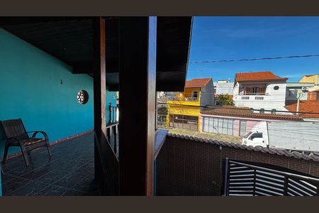 Casa à venda com 118m², 4 quartos e 4 vagas Casa à venda com 118m², 4 quartos e 4 vagasQuarto 3 Varanda