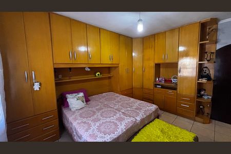Casa à venda com 118m², 4 quartos e 4 vagas Casa à venda com 118m², 4 quartos e 4 vagasQuarto 2