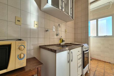 Cozinha  de kitnet/studio à venda com 1 quarto, 30m² em Vila Itapura, Campinas