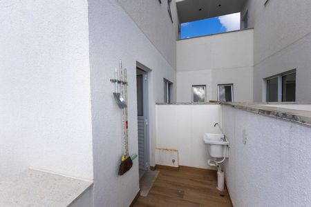 Casa de condomínio à venda com 80m², 2 quartos e 2 vagas Casa de condomínio à venda com 80m², 2 quartos e 2 vagasÁrea de Serviço