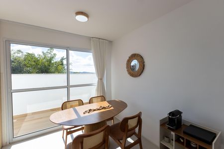 Casa de condomínio à venda com 80m², 2 quartos e 2 vagas Casa de condomínio à venda com 80m², 2 quartos e 2 vagasSala de Jantar