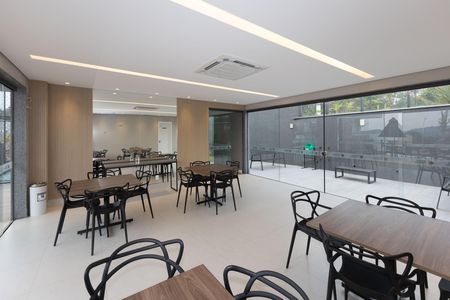 Casa de condomínio à venda com 80m², 2 quartos e 2 vagas Casa de condomínio à venda com 80m², 2 quartos e 2 vagasÁrea comum - Salão de festas