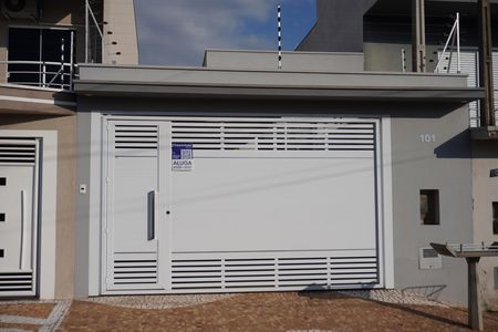 Casa para alugar com 115m², 3 quartos e 2 vagasFachada Plaquinha KJFK - 268