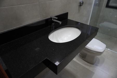 Casa para alugar com 115m², 3 quartos e 2 vagasBanheiro da Suíte