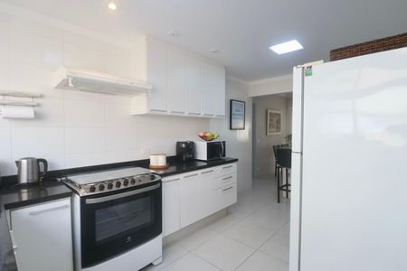 Apartamento para alugar com 92m², 3 quartos e 2 vagas Apartamento para alugar com 92m², 3 quartos e 2 vagasCozinha