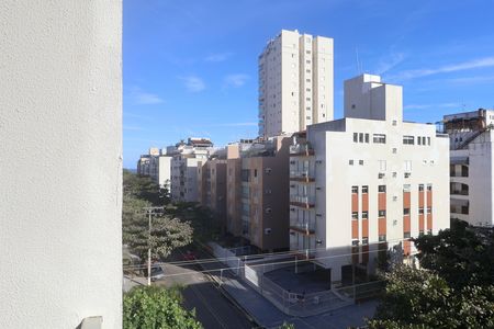 Apartamento para alugar com 92m², 3 quartos e 2 vagas Apartamento para alugar com 92m², 3 quartos e 2 vagasVista