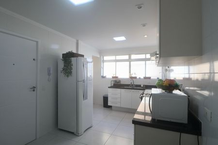 Apartamento para alugar com 92m², 3 quartos e 2 vagas Apartamento para alugar com 92m², 3 quartos e 2 vagasCozinha