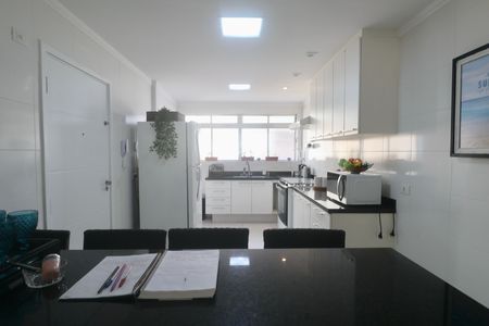 Apartamento para alugar com 92m², 3 quartos e 2 vagas Apartamento para alugar com 92m², 3 quartos e 2 vagasCozinha