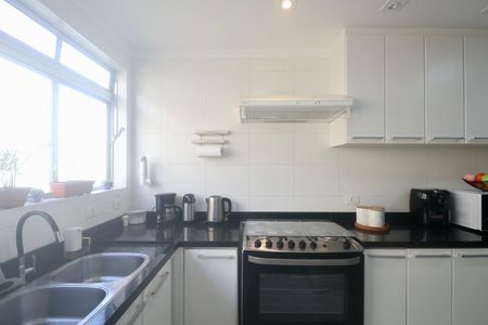 Apartamento para alugar com 92m², 3 quartos e 2 vagas Apartamento para alugar com 92m², 3 quartos e 2 vagasCozinha