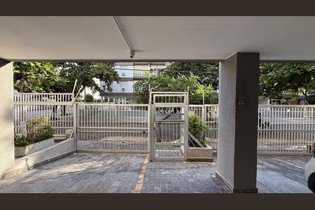 Apartamento para alugar com 92m², 3 quartos e 2 vagas Apartamento para alugar com 92m², 3 quartos e 2 vagasFachada