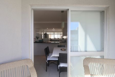 Apartamento para alugar com 92m², 3 quartos e 2 vagas Apartamento para alugar com 92m², 3 quartos e 2 vagasVaranda