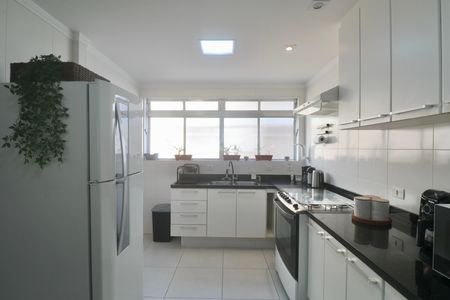 Apartamento para alugar com 92m², 3 quartos e 2 vagas Apartamento para alugar com 92m², 3 quartos e 2 vagasCozinha