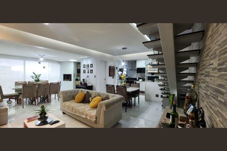 Apartamento à venda com 3 quartos, 220m² em Vila Bertioga, São Paulo