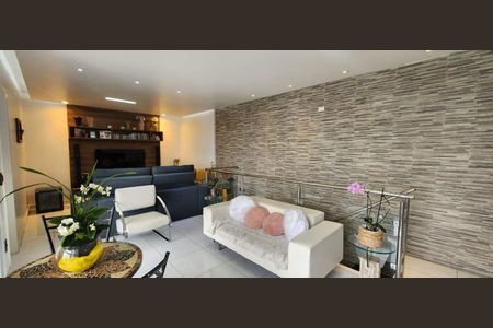 Apartamento à venda com 3 quartos, 220m² em Vila Bertioga, São Paulo