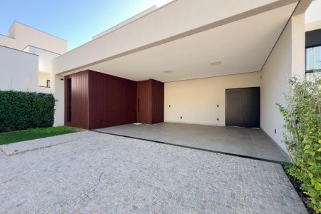 Casa de condomínio para alugar com 440m², 3 quartos e 4 vagas