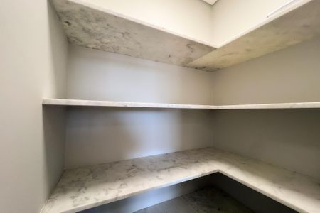 Casa de condomínio para alugar com 440m², 3 quartos e 4 vagas