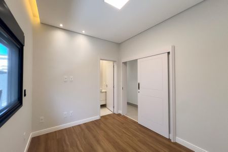Casa de condomínio para alugar com 440m², 3 quartos e 4 vagas