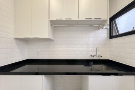 Casa de condomínio para alugar com 440m², 3 quartos e 4 vagas