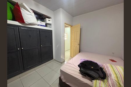 Quarto 2 de casa à venda com 3 quartos, 250m² em Coimbra, Goiânia