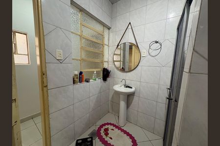Casa à venda com 250m², 3 quartos e 7 vagas Casa à venda com 250m², 3 quartos e 7 vagasBanheiro