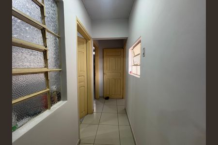Casa à venda com 250m², 3 quartos e 7 vagas Casa à venda com 250m², 3 quartos e 7 vagasCorredor